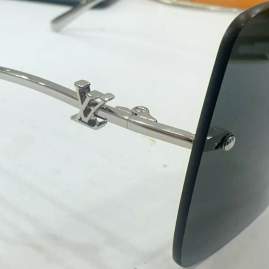 Picture of Louis Vuitton Sunglasses _SKUfw76300625fw